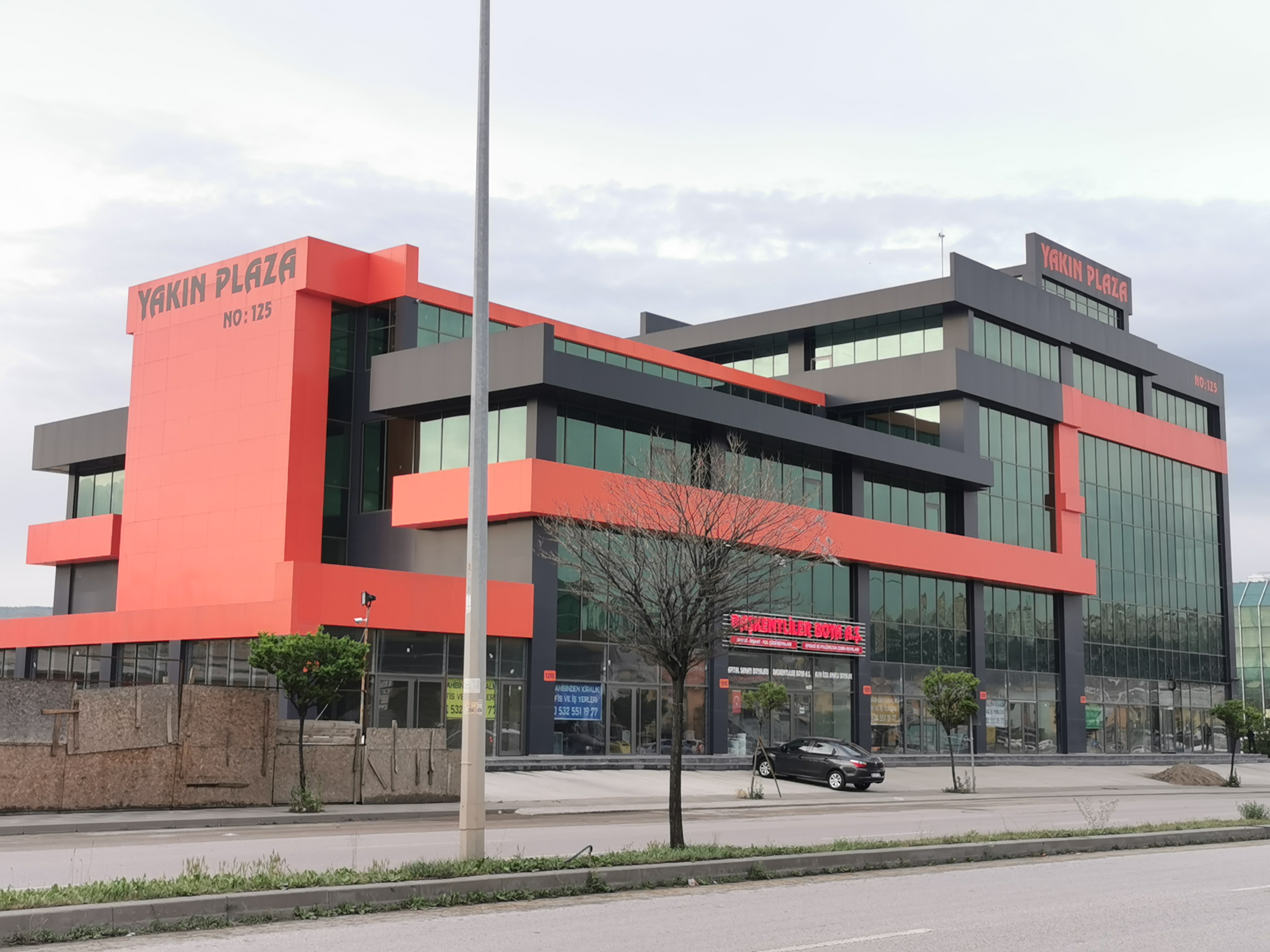 YAKIN PLAZA / MELİH GÖKÇEK BULVARI